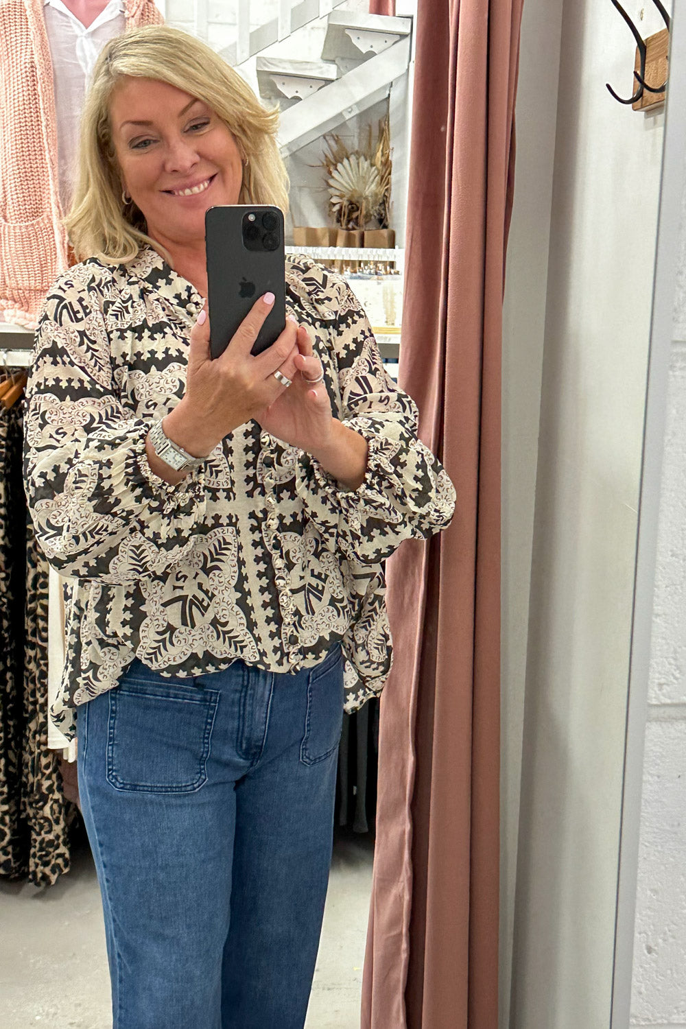 Crinkle Estelle Blouse - Black Geometric