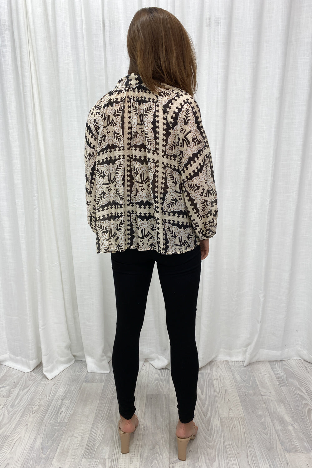 Crinkle Estelle Blouse - Black Geometric
