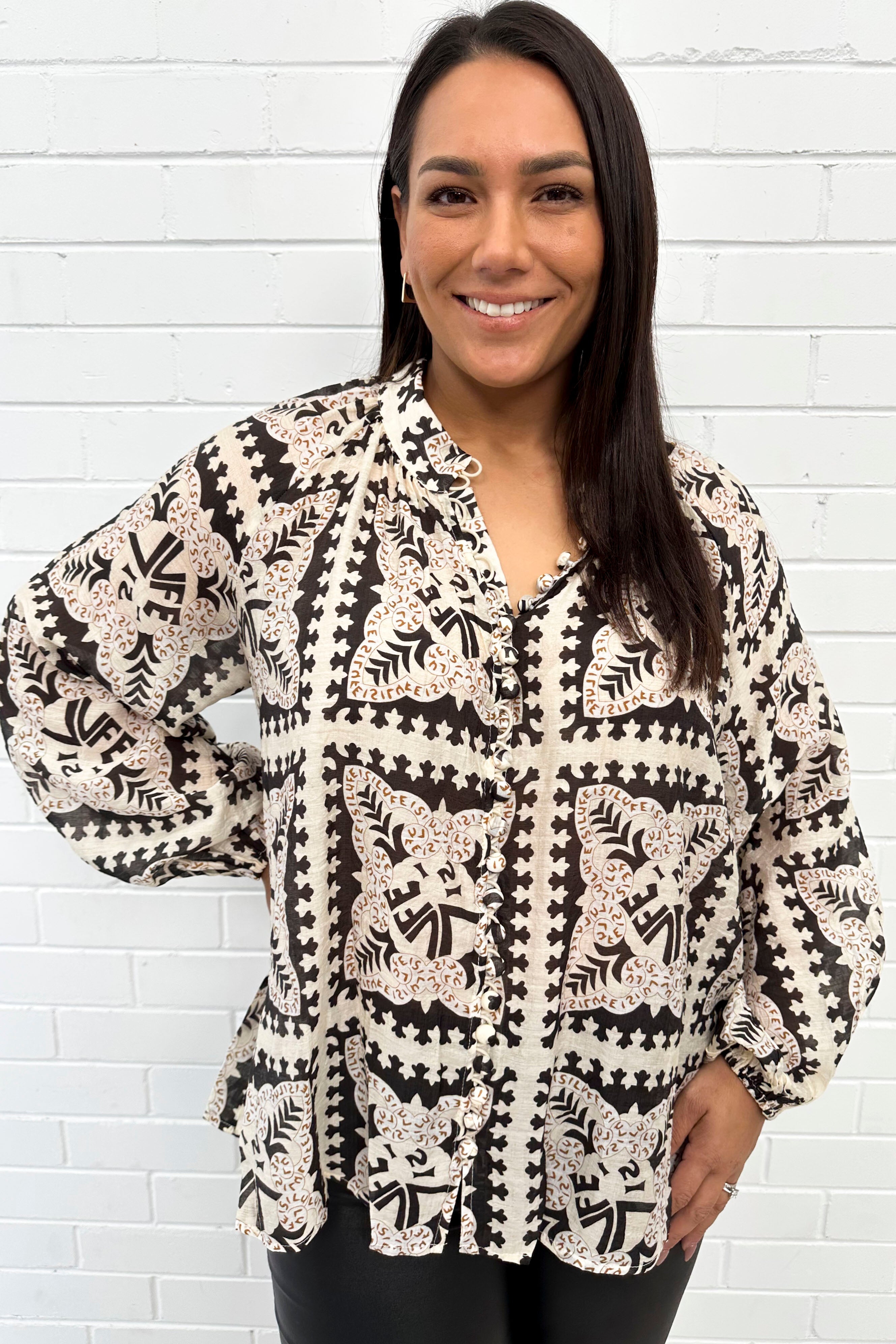 Crinkle Estelle Blouse - Black Geometric